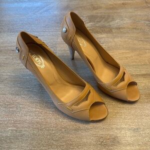 Tod’s Open Toe Heels (Size 8)